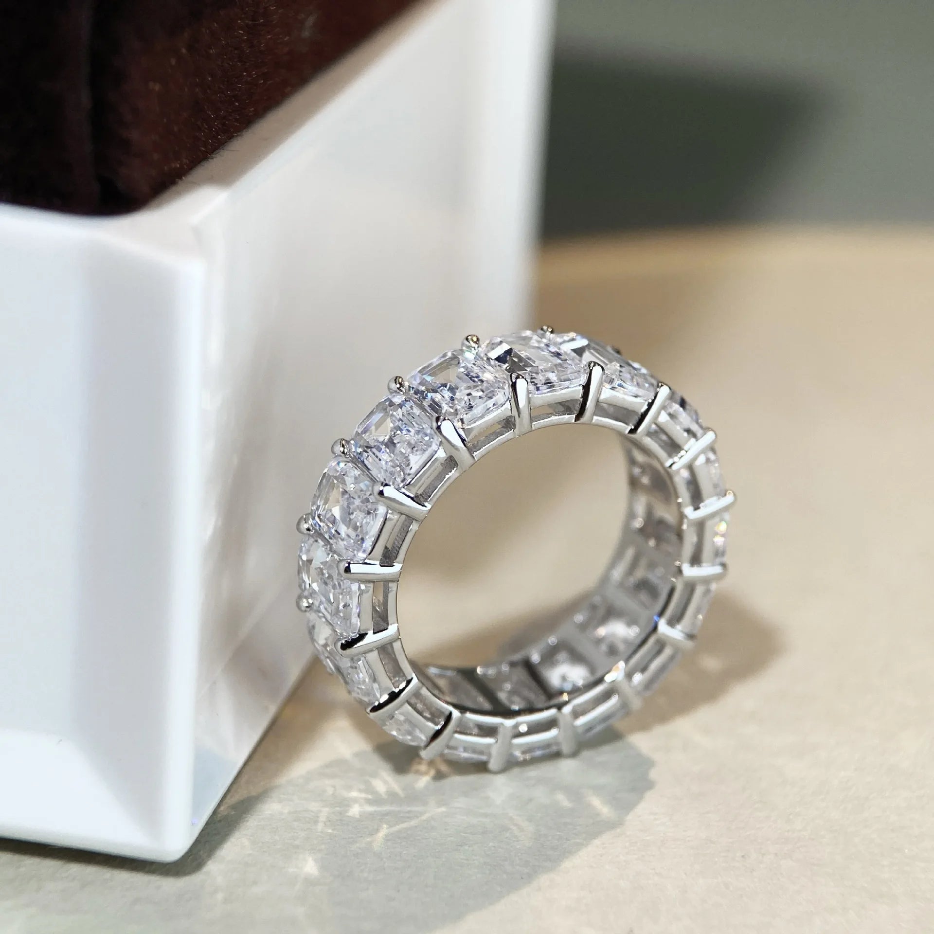 טבעת איטרניטי אמרלד | 5 קראט