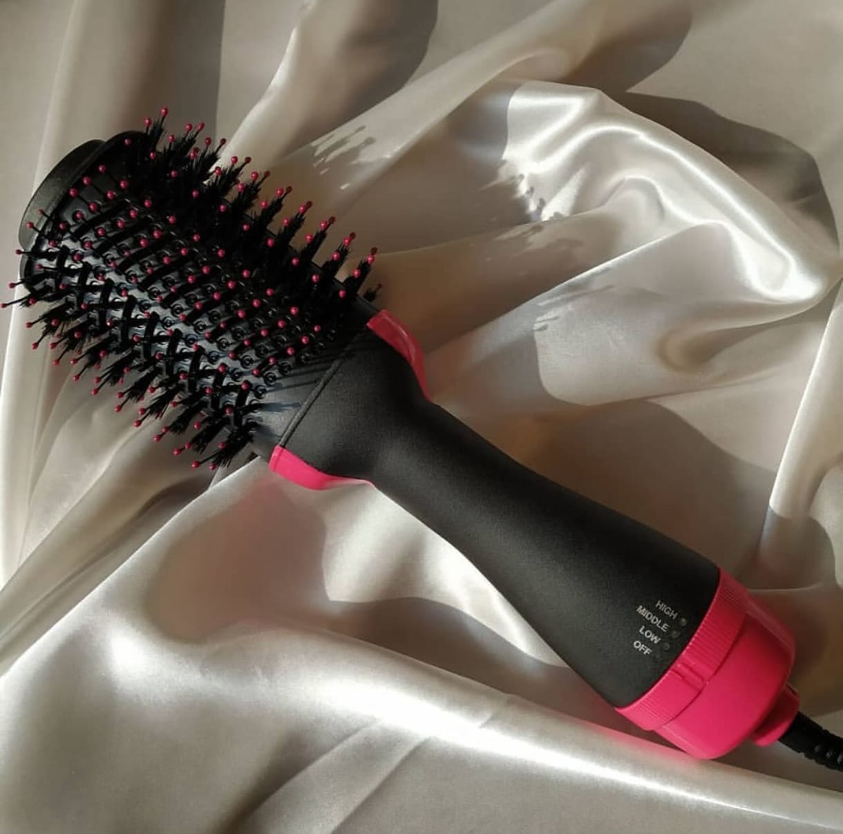 ®ONE STEP - מברשת הפן להחלקה & סלסול השיער