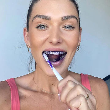 ®SmileEase - משחה מלבינה